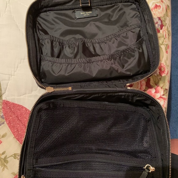 Kate Spade Travel Cosmetic bag - Picture 4 of 7